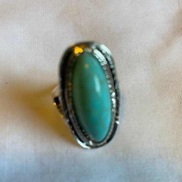 Sterling Silver Ring with Tinted Turquoise Stone Size 7 For Women - Picture 1 of 7